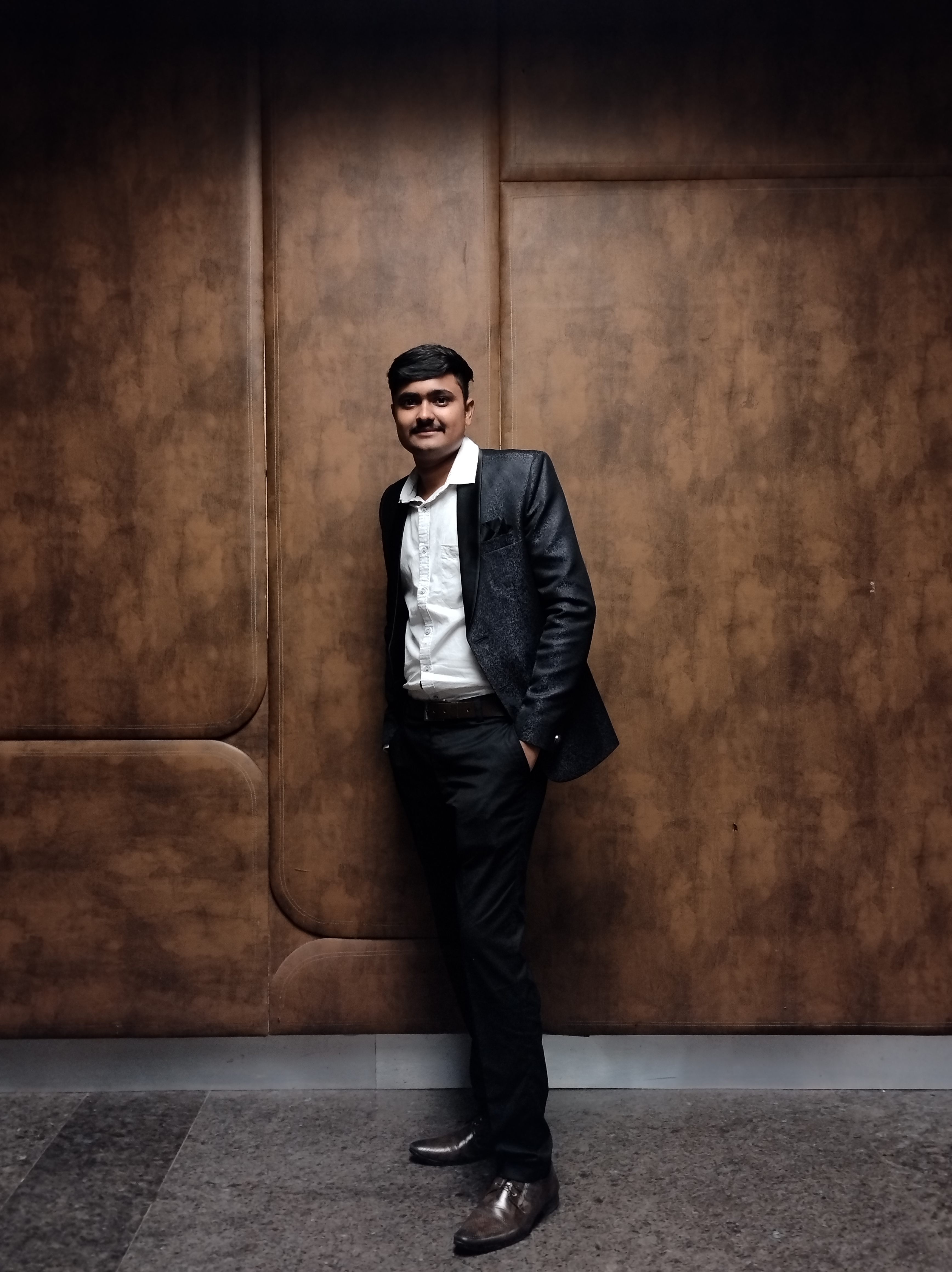 Dharaviya Hitendra Manshukhbhai